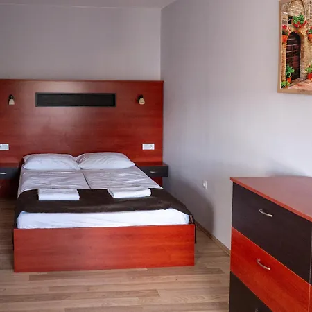 F&m Apartamento Eger